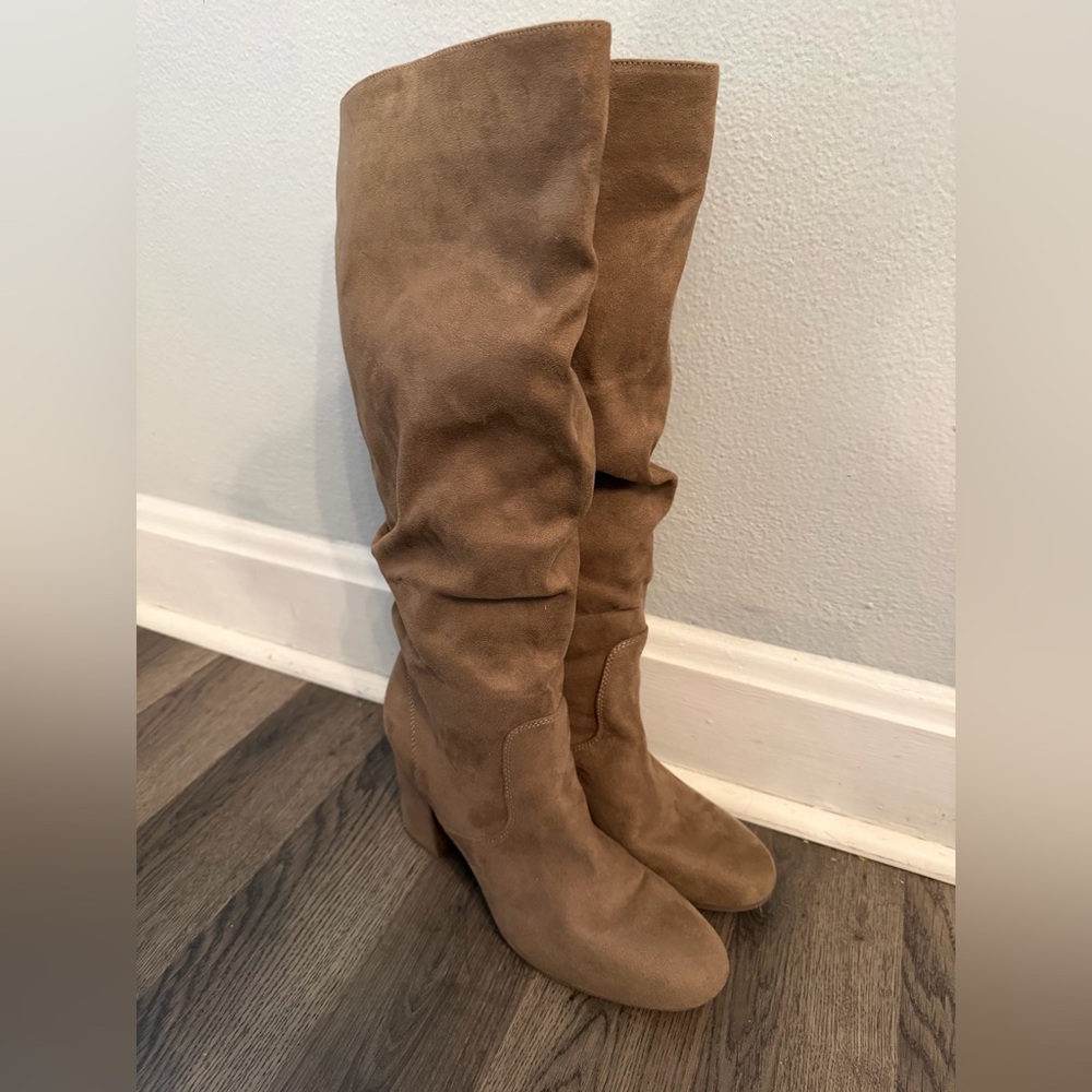 JustFab Leona Taupe Faux Suede Ruched Tall Boots - Size 10
